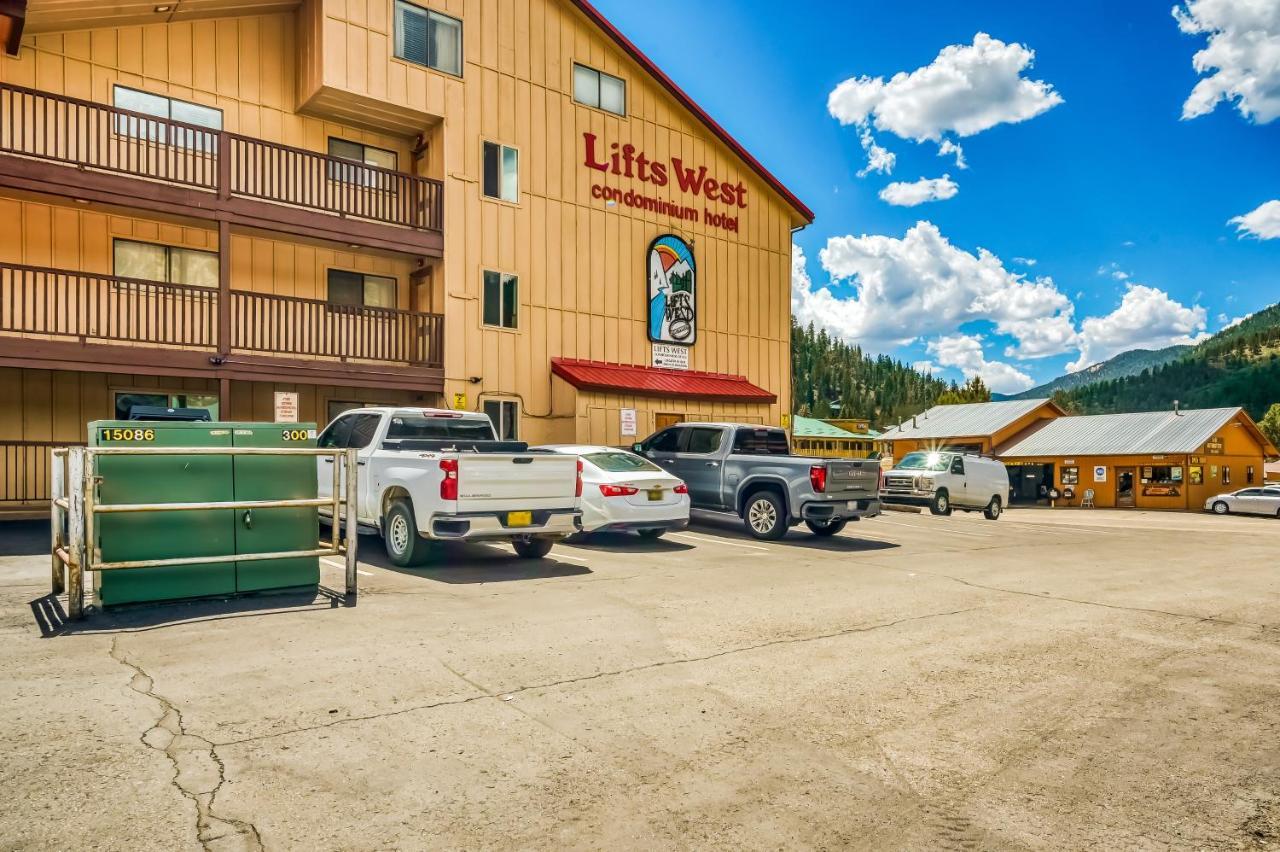 Lovely Lifts West Getaway Red River Exterior photo